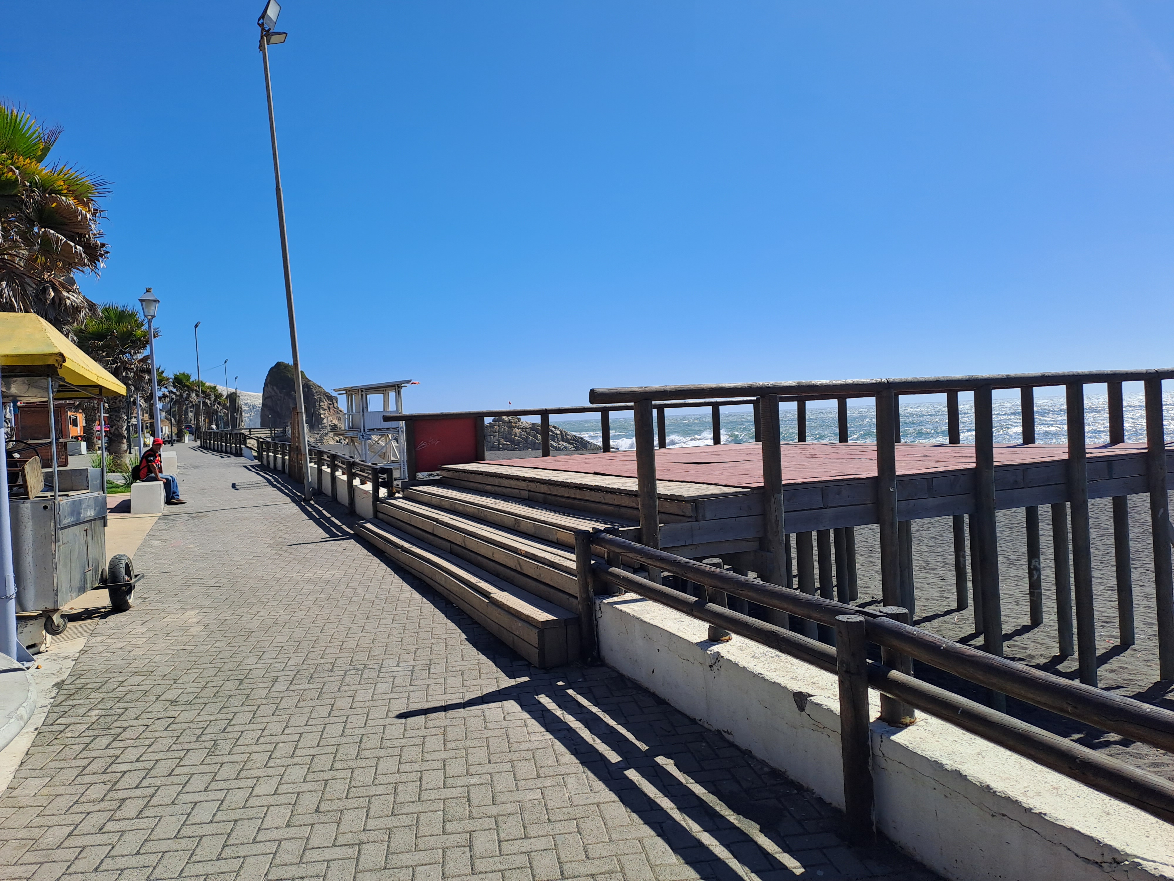 Fotografía del escenario cercano a la playa